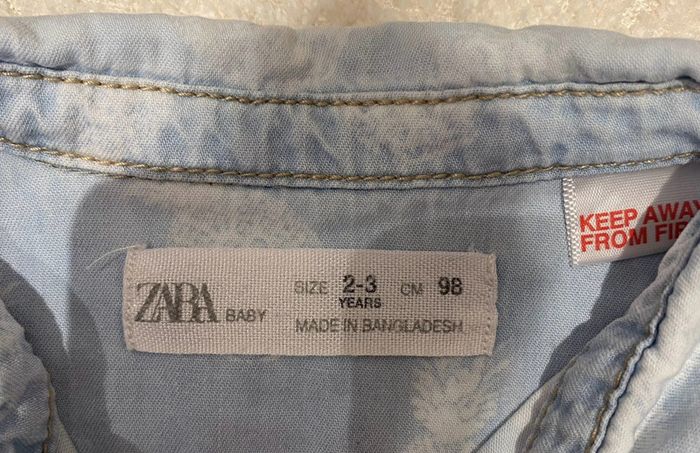 Chemise en jean Zara enfant 2/3 ans - photo numéro 2