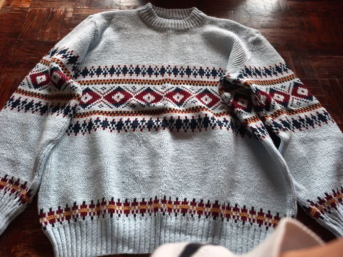 Pull bleu - photo numéro 2