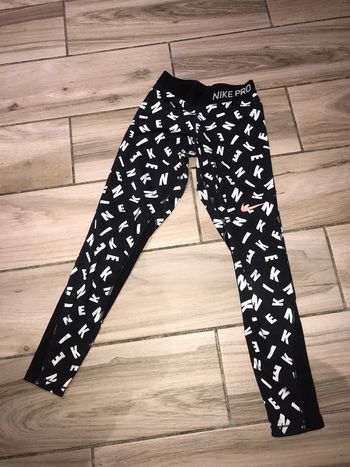 Legging Nike noir 12-13 ans