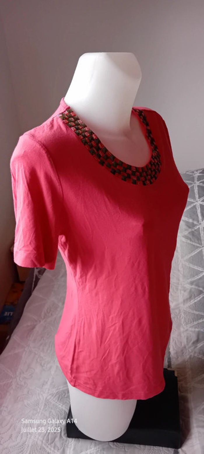 Haut manches courtes fluide col rond avec sequins dorés rose femme L Gabrielle K. - photo numéro 4