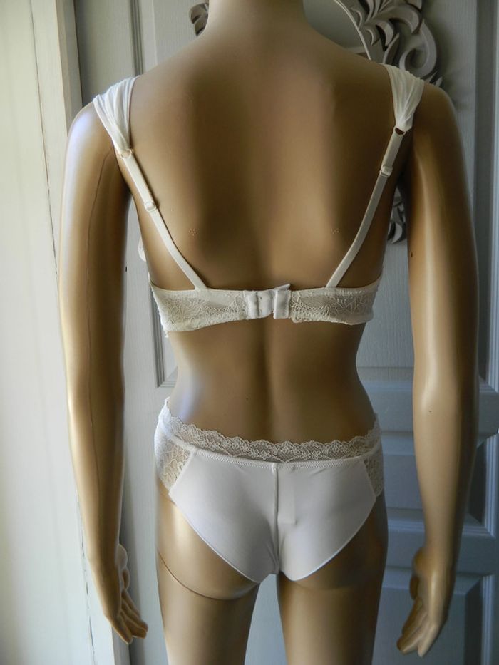 Ensemble soutient gorge T 85 B et son tanga T 38 "Aimée L" neuf - photo numéro 2