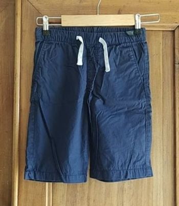 Short H&M taille 10 ans.