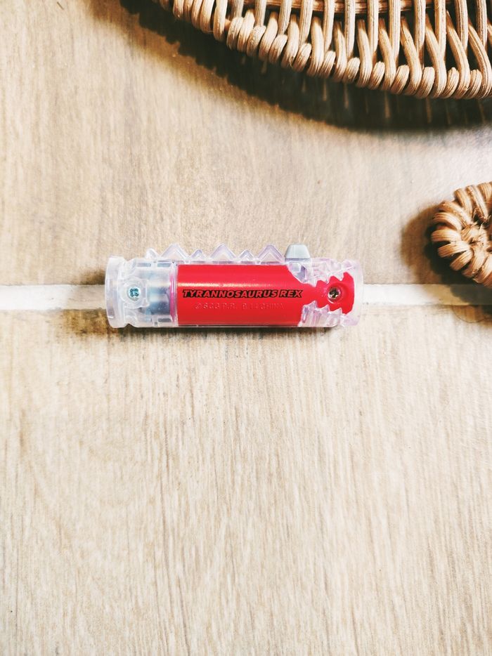 🦕 Power rangers dino charge Energem-dino chargeur n° 1 rouge transparente Tyrannosaure - photo numéro 3