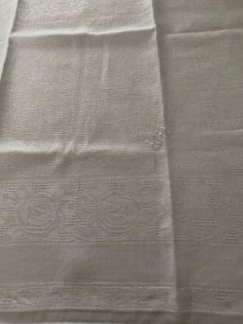 5 serviettes anciennes en damassée