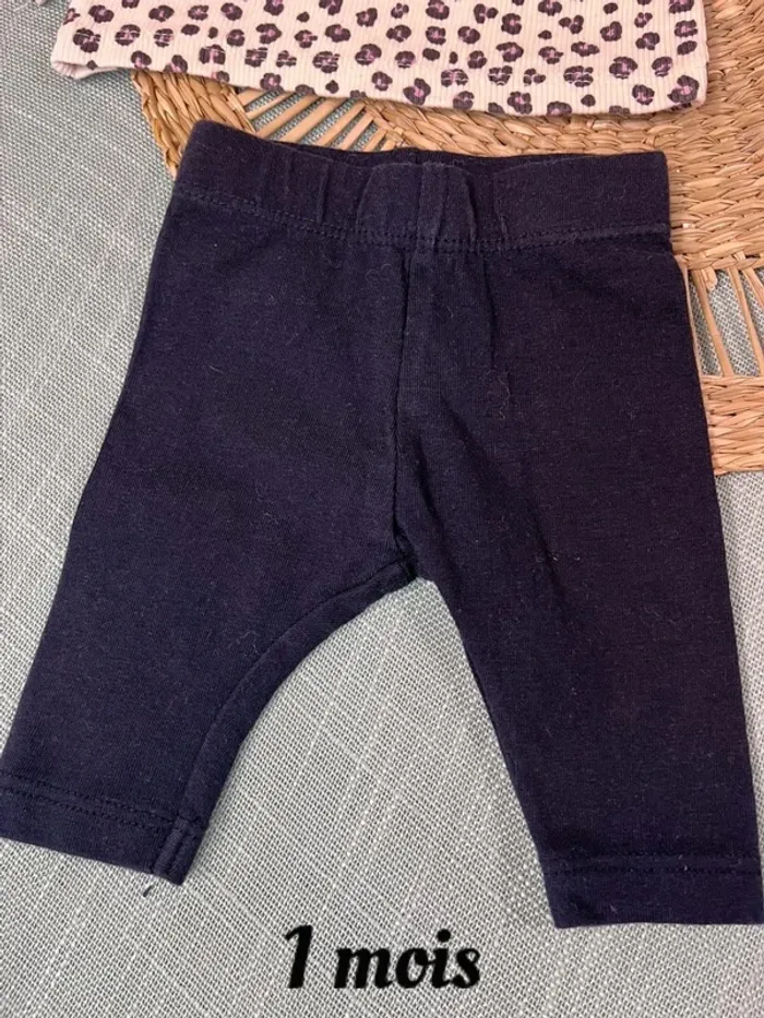 Lot 2 ensembles taille 1 mois - photo numéro 6