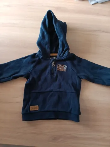 Pull Sweat a capuche 18mois