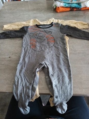 2 pyjama légers 18mois