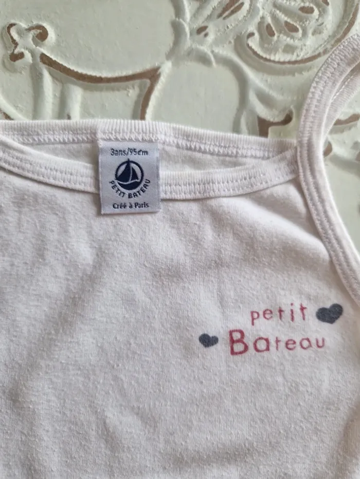 Lot 2 débardeurs fines bretelles Petit Bateau 36 mois - photo numéro 2