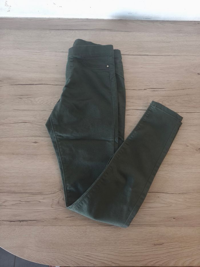 Jegging slim taille 32 14 ans