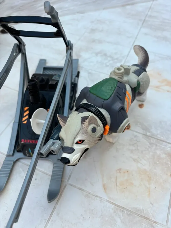 Figurine G.I. Joe Steeljaw avec traîneau – vintage & collector