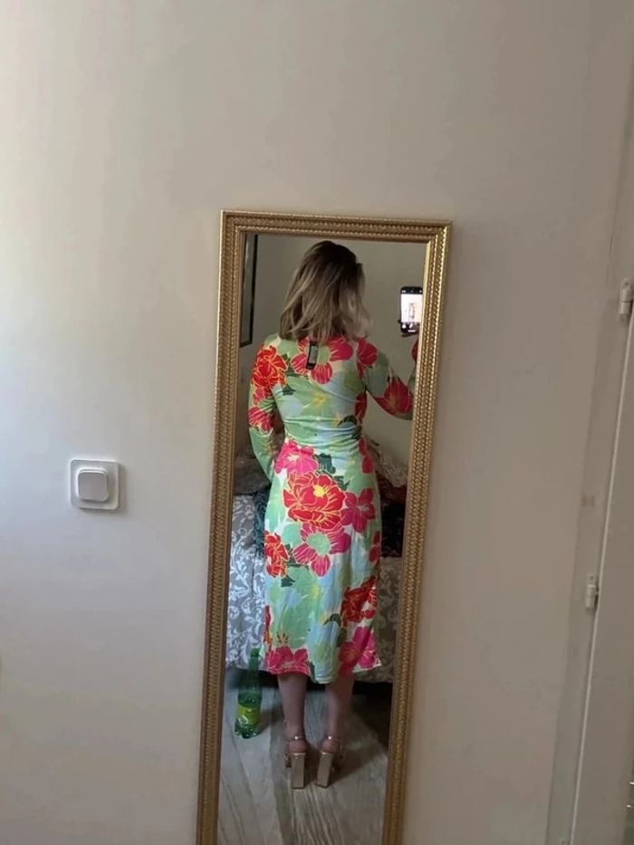 Petite robe de plage colorée taille 36 - photo numéro 3