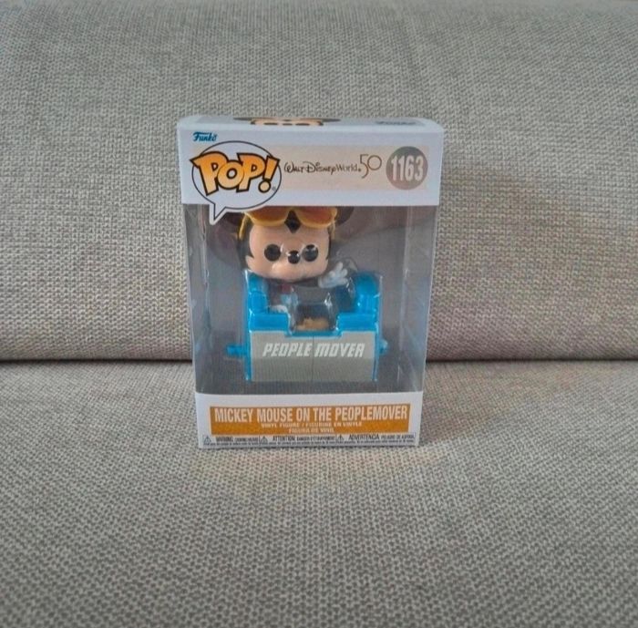 Figurine POP Mickey mouse on the peoplemover 1163