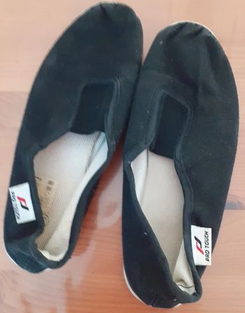 Chaussons de gym t. 32