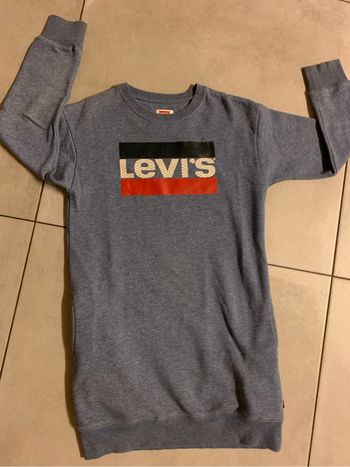 Robe pull Lévis