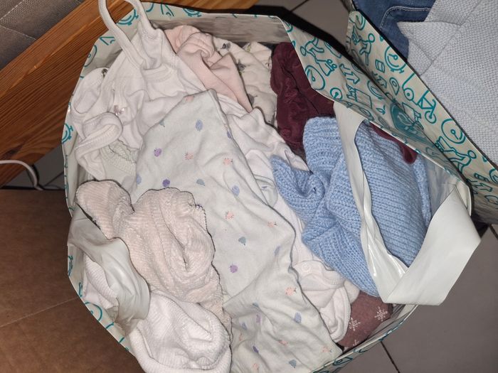 Lot de vêtements bébé 6 mois - photo numéro 4