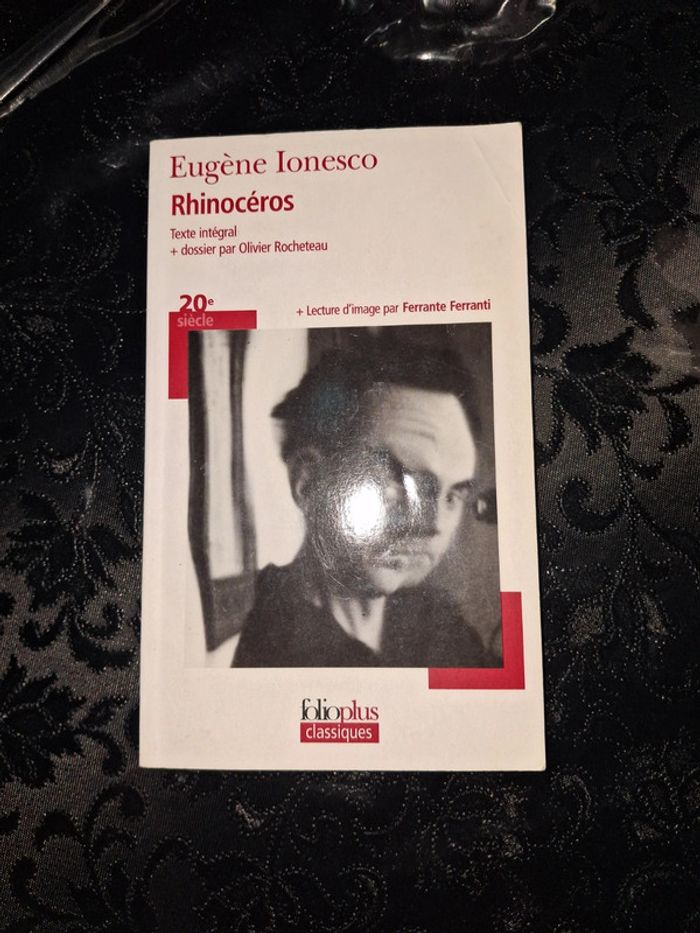 Rhinocéros

Livre d'Eugène Ionesco