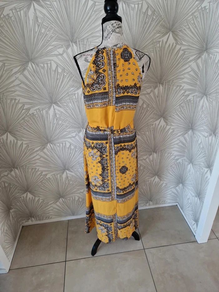 Jolie robe longue Only taille 38 - photo numéro 2