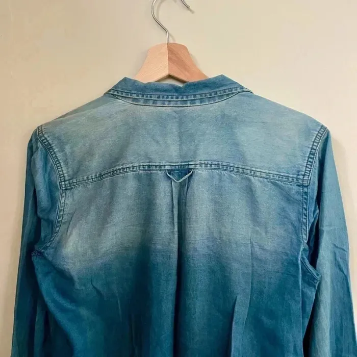 Chemise en jean femme Karl Marc John M bleu ciel délavé poches pression, surchemise casual vintage - photo numéro 6