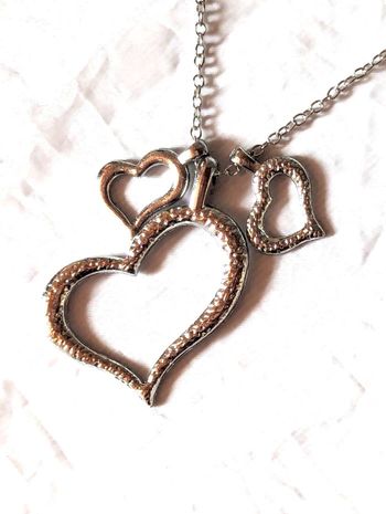 Collier Pendentif Triple Cœurs 1 Gros 2 Petits Amour Bijou Argenté Fantaisie Femmes