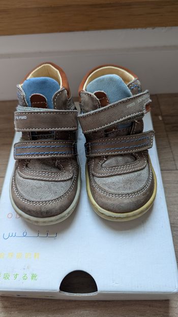 Chaussures enfant Primigi taille 21