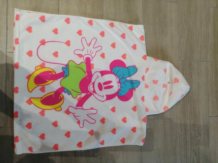 Poncho de bain ou de plage Disney minnie mouse - photo numéro 2