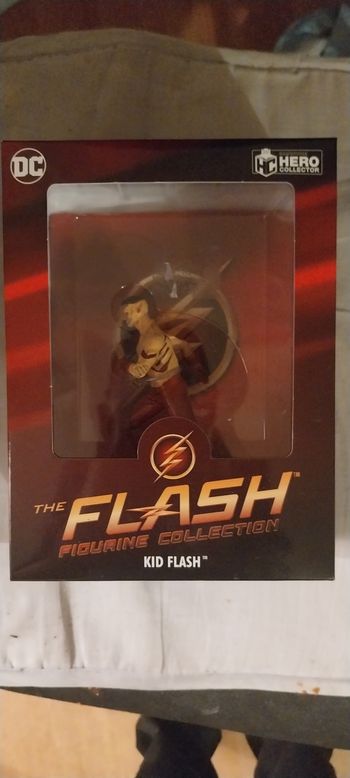 Figurine Kid flash .Eaglemoss
