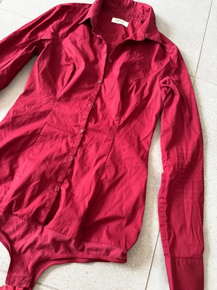 Chemise bodies bordeaux Zalando, taille XS, très bon état - photo numéro 2