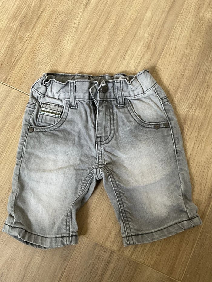 Short jean gris
