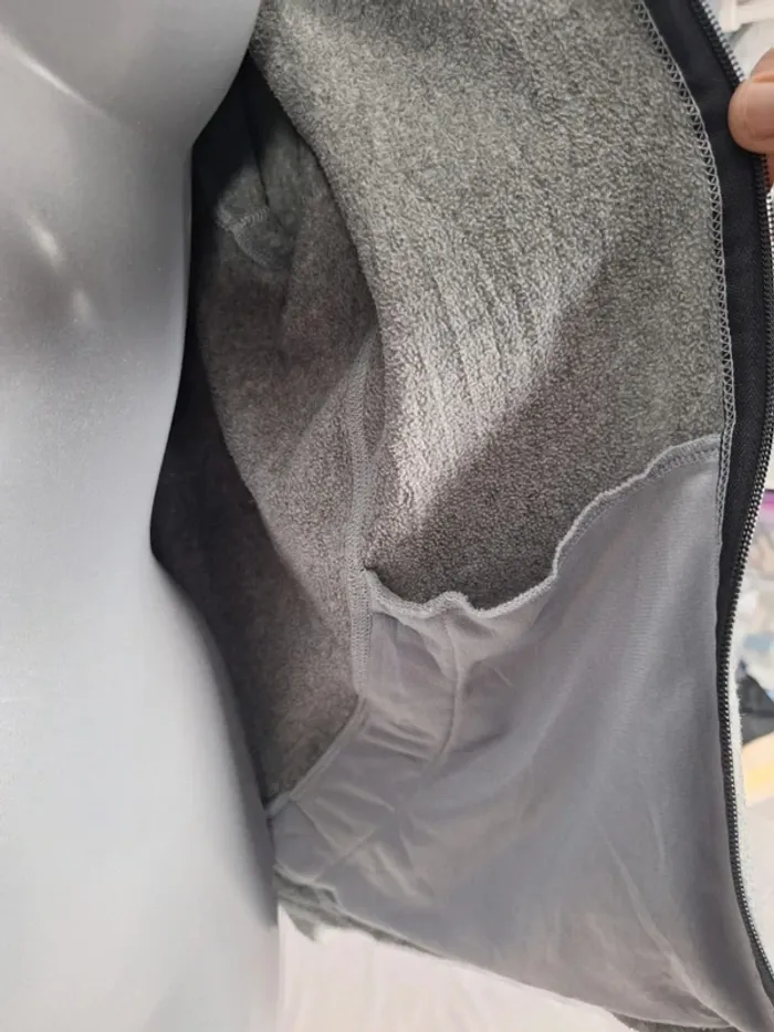 Veste polaire fine The North Face femme XL – Gris chiné – Capuche - brodé (616) - photo numéro 6