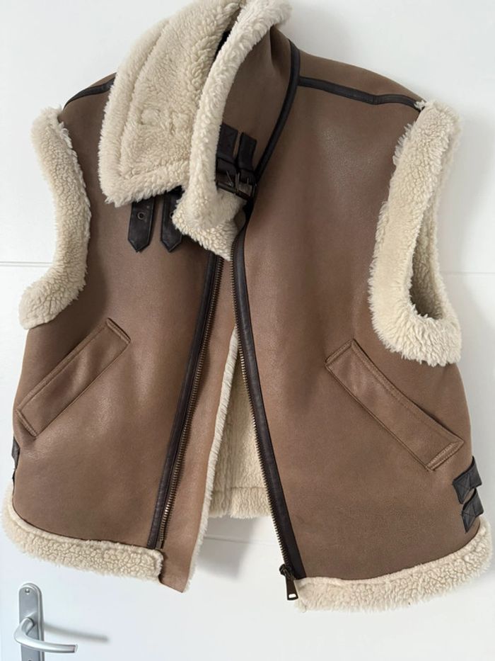 Veste vest manteau Zara abrigo polaire bombardier Chaleco borregito Weste mit Teddyfell - photo numéro 3