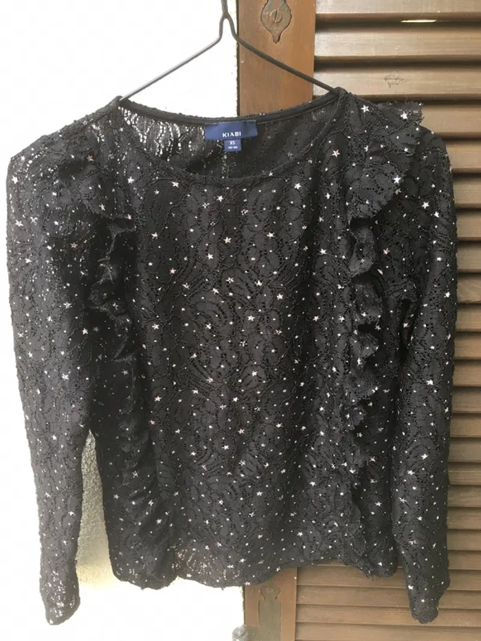 Chemisier Kiabi noir avec motif étoile