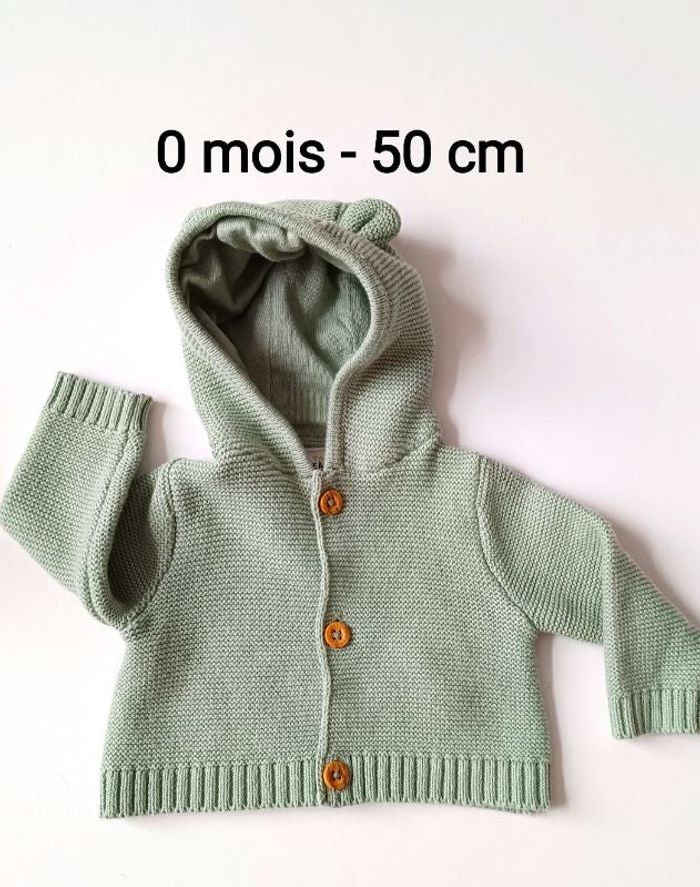 Gilet en maille . Naissance