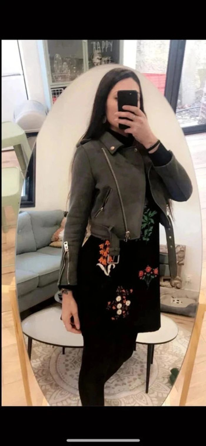 Perfecto court gris Zara