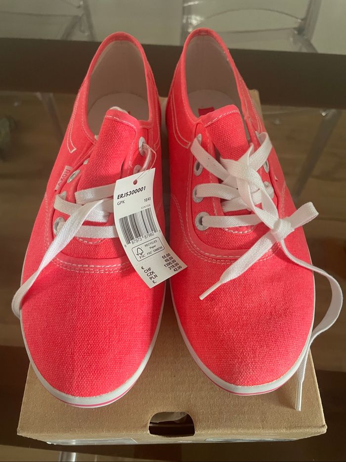 Baskets en toile neuves ROXY T41