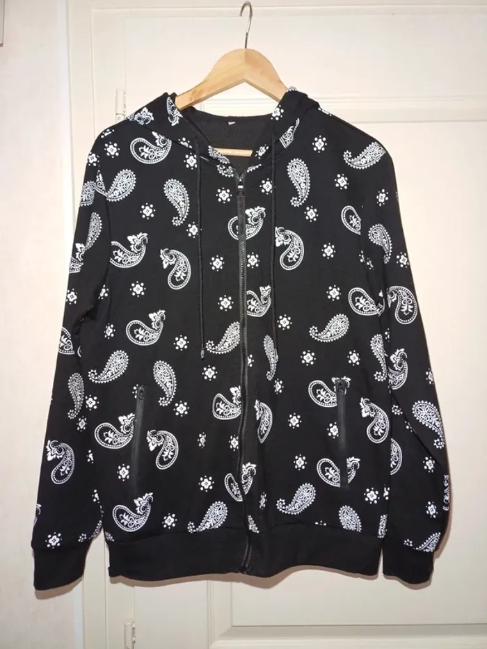Pulls a capuche sans marque
