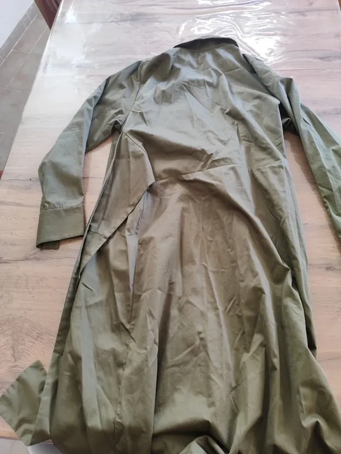 Robe longue Zara kaki taille L - Parfaite pour l'automne ! - photo numéro 3