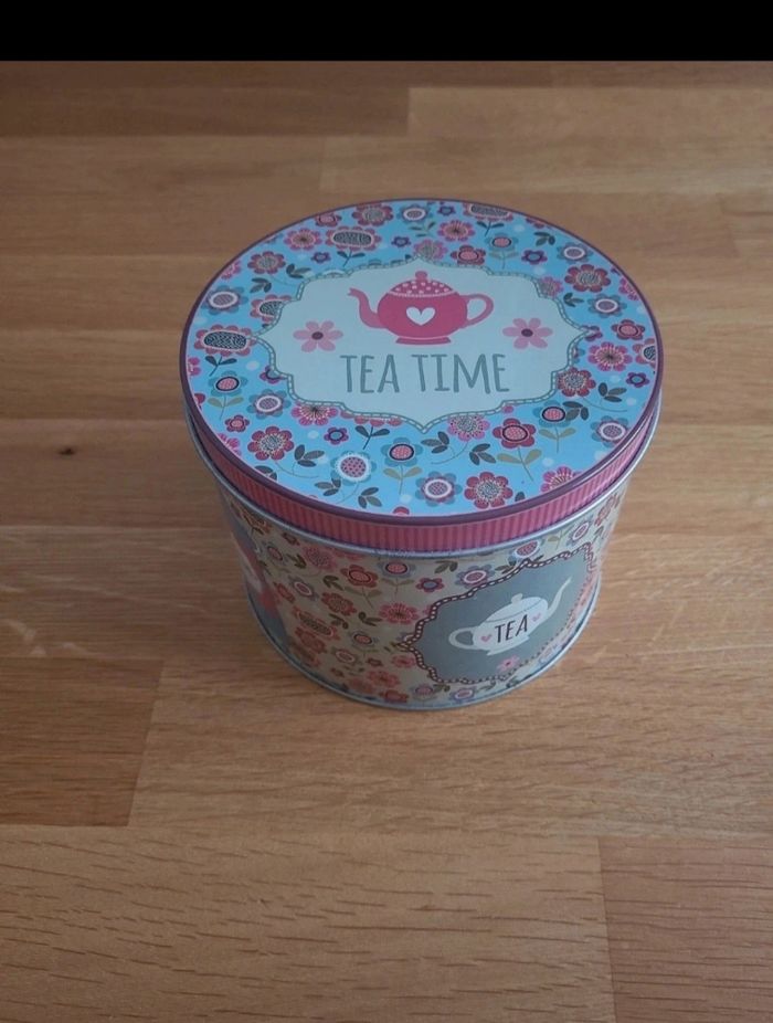 Tasse à thé neuve dans sa boîte métal - photo numéro 2