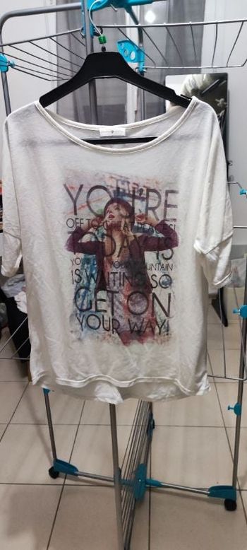 T-shirt cache cache