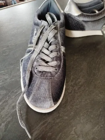Chaussures femme Ellesse taille 40