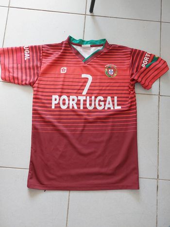 Tee-shirt manches courtes garçon taille 12 ans