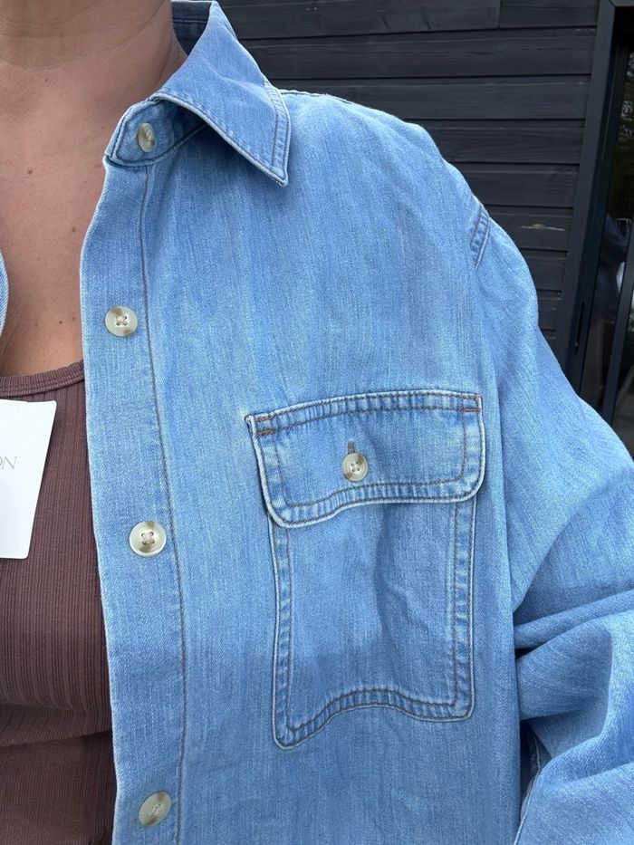 Uniqlo chemise en jean taille XXL - photo numéro 6