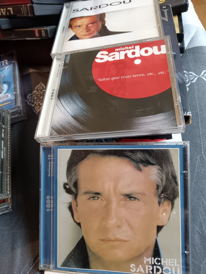 Cd sardou lot de 2530 euro