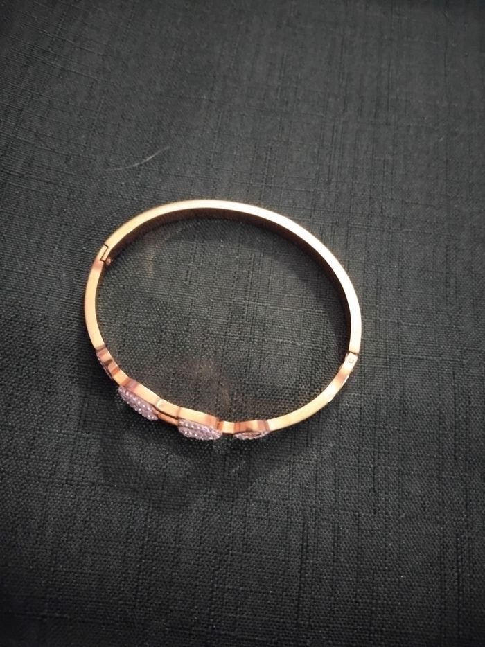 Bracelet neuf - photo numéro 3