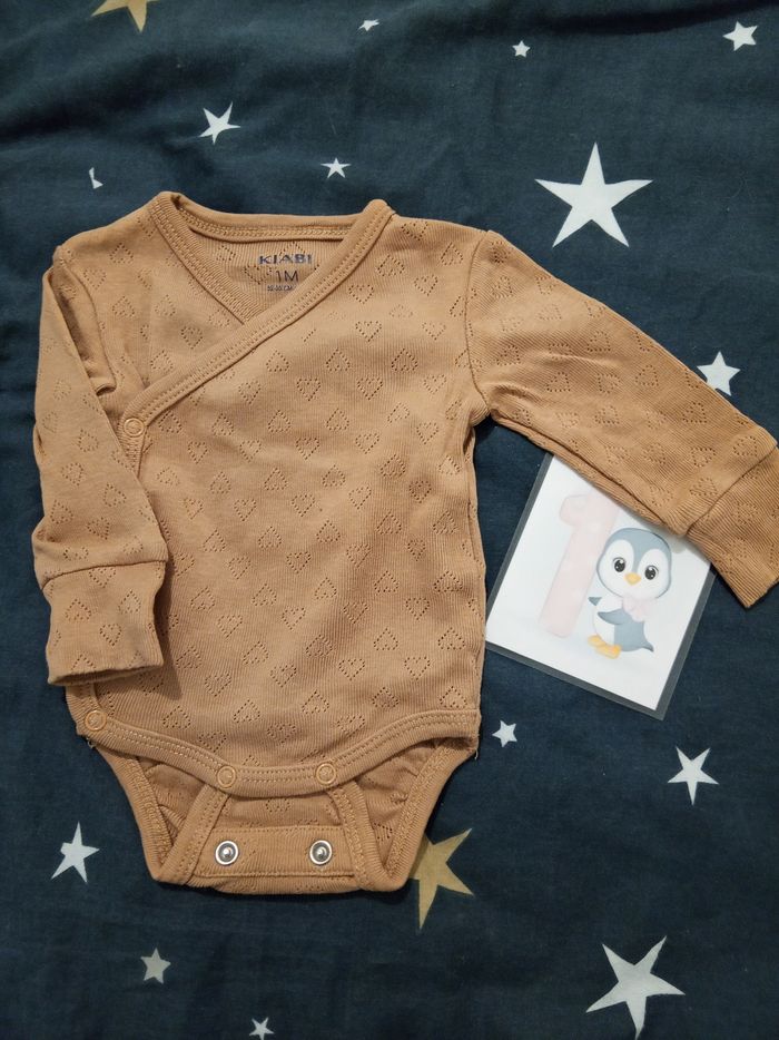 Bodie "marron" _ 1 mois