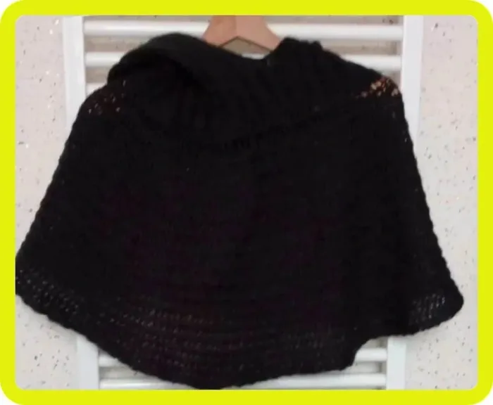 Poncho avec capuche  gris  foncé  / noir Promod  Taille XS /  S - photo numéro 2