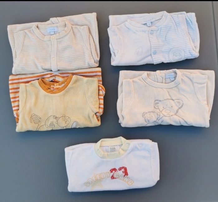 Lot de 5 pyjamas 1 pièce velours 3 mois garçon Tex