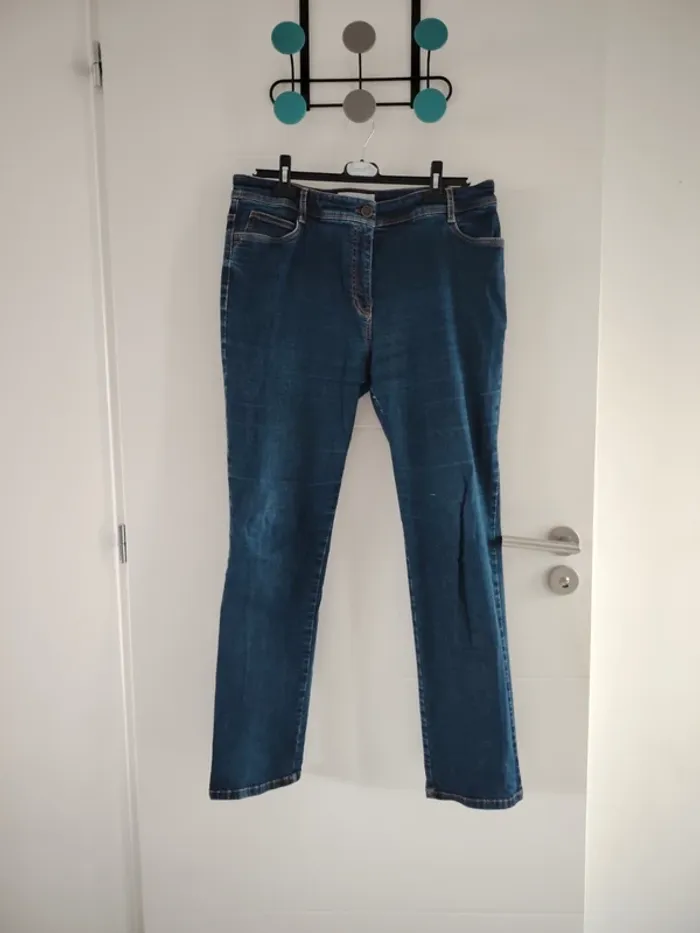 jean femme taille 44 - photo numéro 2