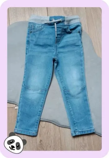 Pantalon slim "primark" 2/3 ans état neuf