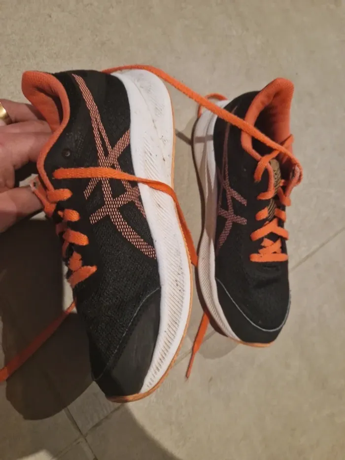 Basket asics noir et corail taille 35.5 - photo numéro 4