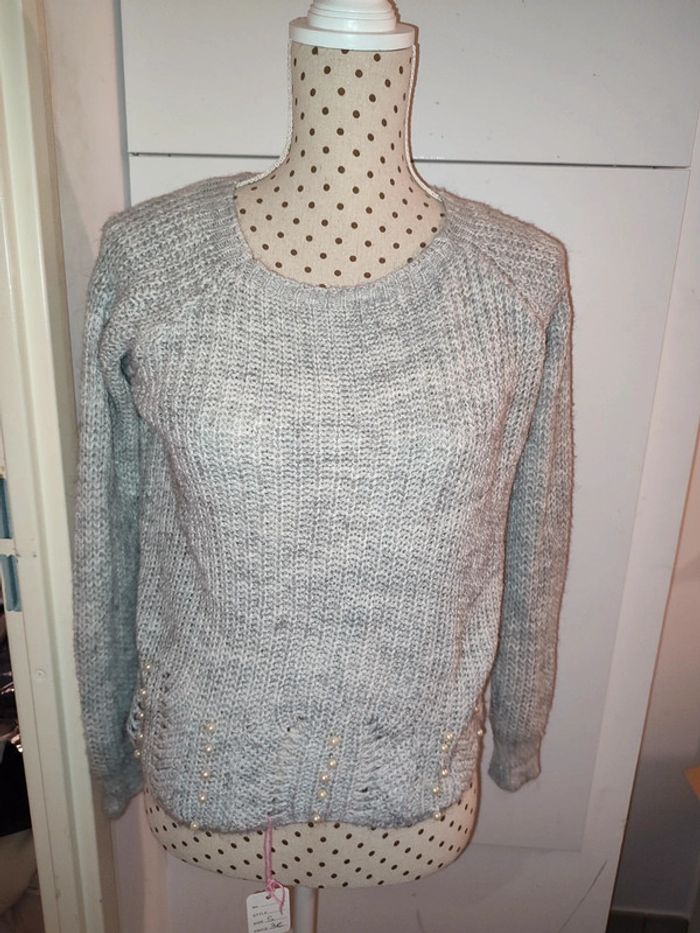 Pull gris neuf sans étiquette